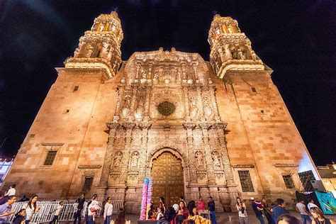 Zacatecas esplendorosa ciudad colonial en el centro exacto de México