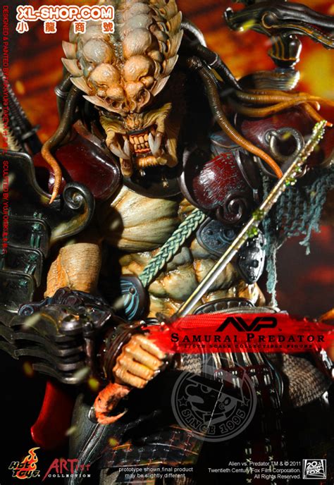 Hot Toys AC AVP Th Scale Samurai Predator Figure With Diorama Base
