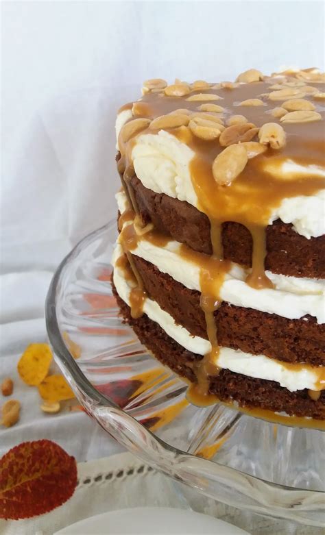 Paperivuoka Kinuski suklaa suolapähkinä naked cake