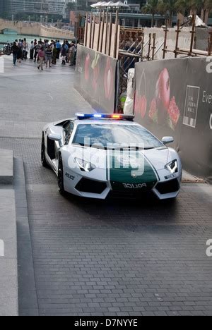 Dubai Polizei Lamborghini Aventador Lp Coupe Streifenwagen