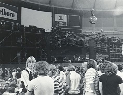 Pontiac Mi Pontiac Silverdome April 30 1977 Photos Led Zeppelin