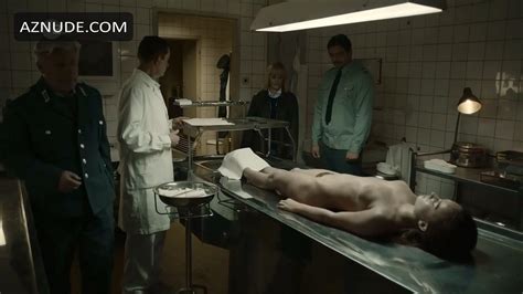 TARA FISCHER Nude AZNude