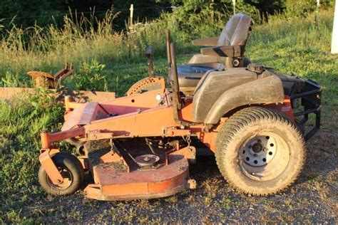 Husqvarna Xp Commercvial Series Zero Turn Mower Matthews Auctioneers