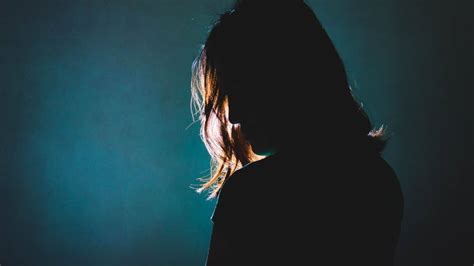 milioni di italiani vittime del revenge porn che è locuzi