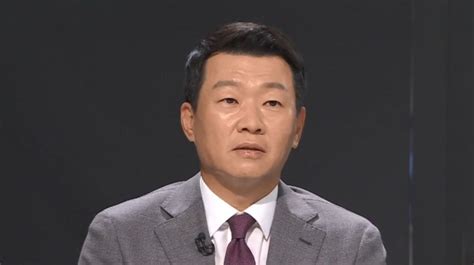 4시 썰전라이브 윤희석 최강욱과 한동훈의 법사위 충돌 마스크가 큰일 했어이유는 Jtbc 뉴스