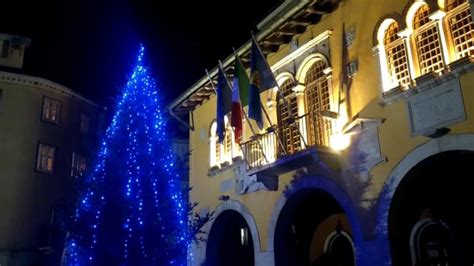 Muggia Si Prepara Per Il Natale L Accensione Dell Albero Youtube