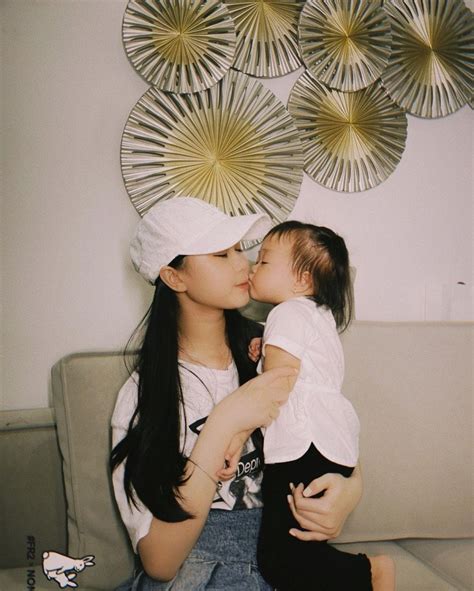 N Ng Hot Girl C I Ch Ng Khi M I Tr N Tu I L M Bao Ng I B T Ng