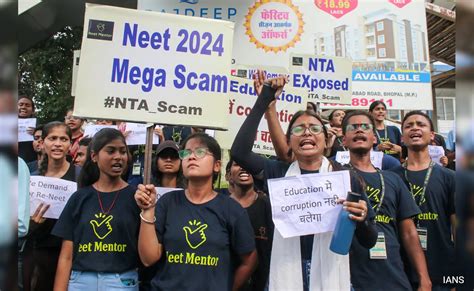 Neet यूजी पेपर लीक रैकेट का भंडाफोड़ Ndtv पर सबसे बड़ा खुलासा