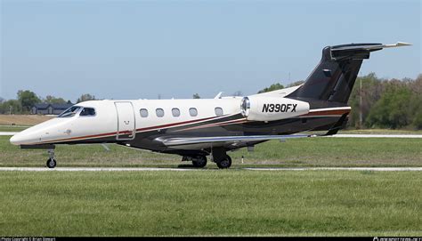 N390FX Flexjet Embraer EMB 505 Phenom 300 Photo By Brian Stewart ID