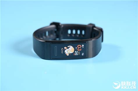 Huawei Band 4 Pro tanıtıldı: İşte özellikleri ve fiyatı | DonanımHaber