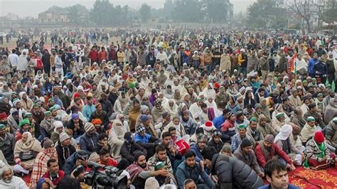 Farmers In Punjab Haryana Gherao Food Corporation Of India Offices