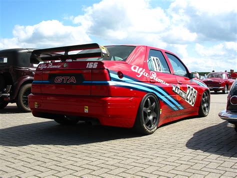 Alfa Romeo 155: История модели, фотогалерея и список модификаций