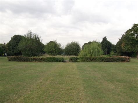 Plumstead Garden © David Anstiss Cc By Sa20 Geograph Britain And