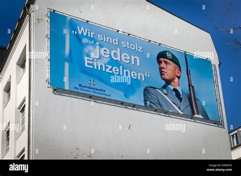 Berlin Deutschland Plakat Der Bundeswehr Im Bundesministerium Der