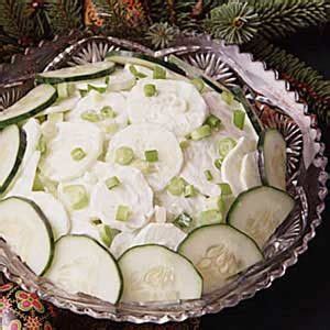 Sour Cream Cucumber Salad Recipe: How to Make It