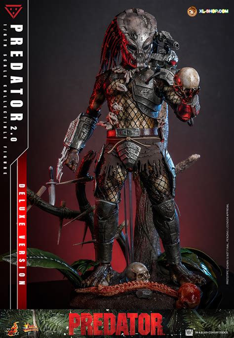 Hot Toys MMS Predator Th Scale Predator Collectible