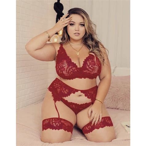 Conjunto Plus Size Lingerie Sexy Em Renda Com Cinta Liga Escorrega O Preço