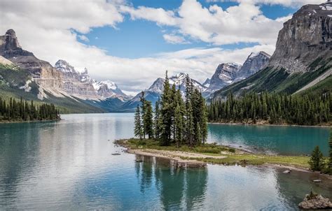 Spirit Island - Maligne Lake, Jasper National Park, Alberta — Lens ...