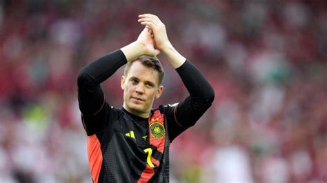 ¡el Número Uno Manuel Neuer Se Convierte Con El Portero Con Más Juegos