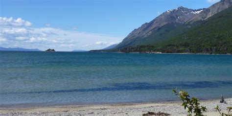 Pesca En Lago En Tolhuin Tierra Del Fuego Tripin Argentina