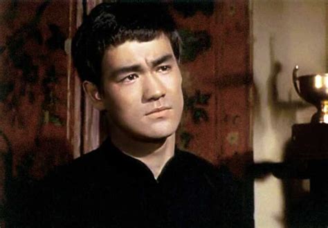 Il serait au plus profond de la dépression la femme de Bruce Lee