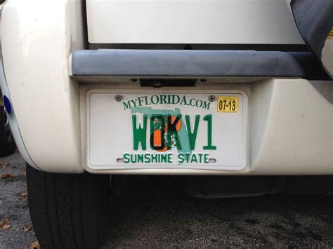 Link: Vote for new Florida license plate design – 104.5 WOKV