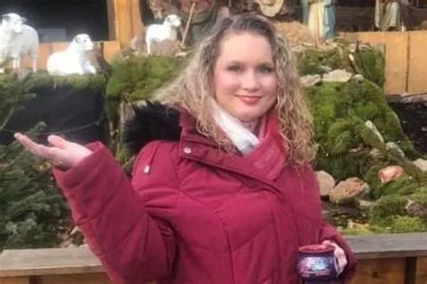 Ryanair Customer S Second Degree Burns After Cabin Crew Dropped Hot Pasta On Legs UK News