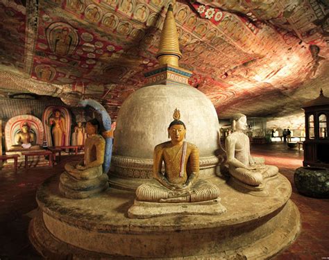 Dambulla Cave Temple