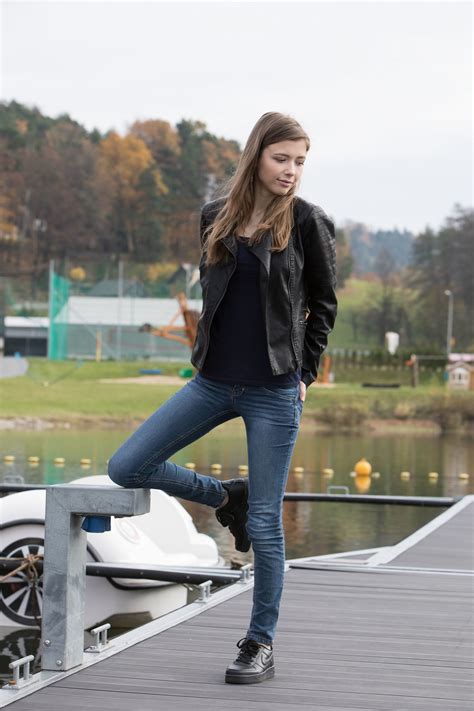 Mila Azul Boath Story Body DenudeArt Erotic Art Porn Pic