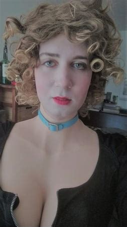 Hot BlondeAnnie In Black Mini 15 Pics XHamster