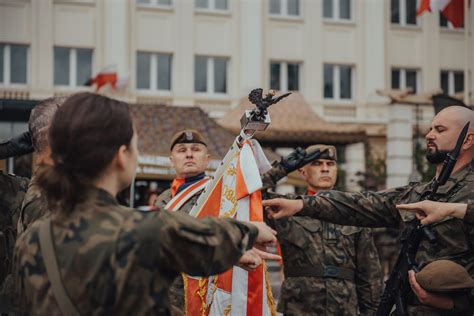 PRZYSIĘGA ŻOŁNIERZY 3 PODKARPACKIEJ BRYGADY OBRONY TERYTORIALNEJ W