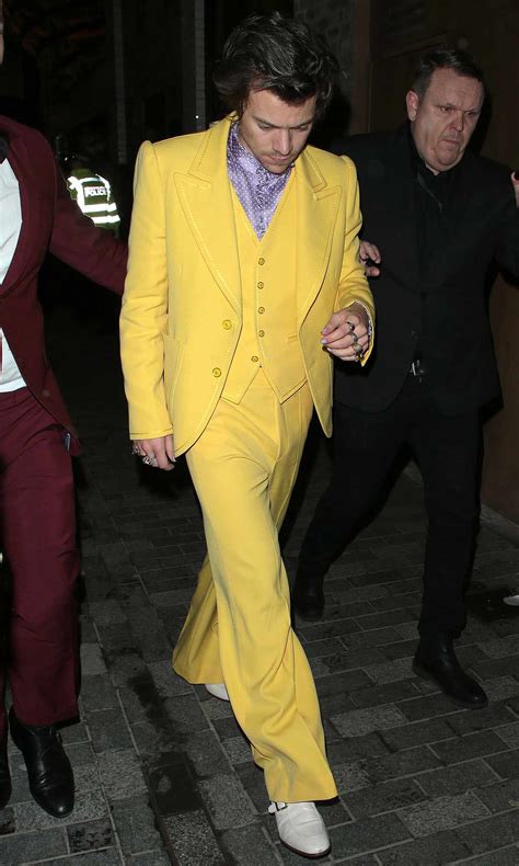 Stylists are arguing over which different haircut styles are best 28