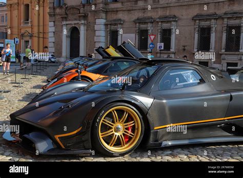 Italian Sports Cars Pagani