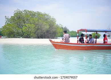 Kepulauan Seribu: Over 745 Royalty-Free Licensable Stock Photos | Shutterstock