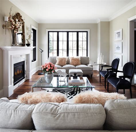 Black And White Living Room Decoration