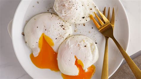 For Perfect Poached Eggs Look For This Specific Egg Label