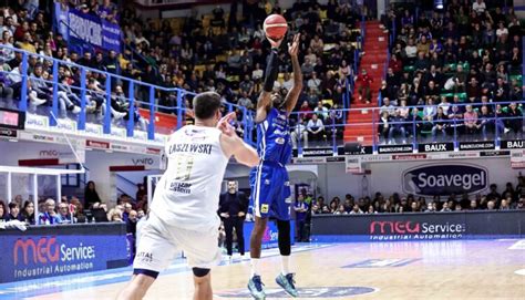 Pallacanestro Brescia Brutto Testa Coda A Brindisi Bresciasport