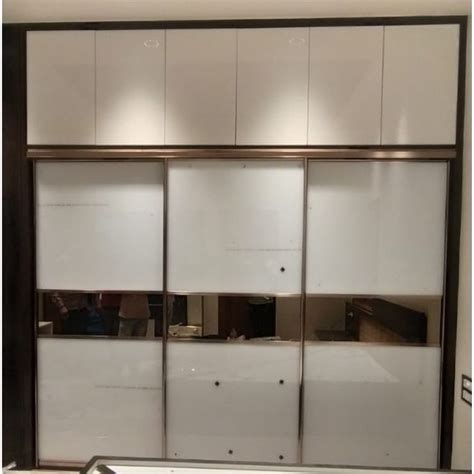 Plain Glossy Wardrobe Sliding Lacquered Glass For Home At Best Price