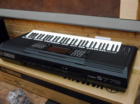 Yamaha PSR-S775 Arranger Keyboard w/Box & PSU - 2nd Hand | Rich Tone Music