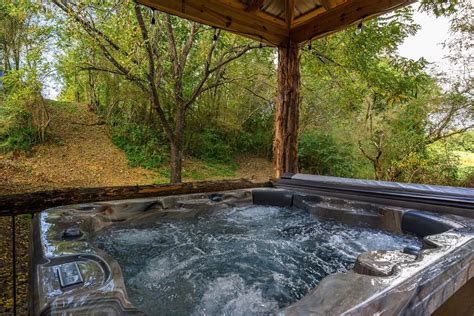 24 Best Cabins with Hot Tubs in Tennessee ️ 2025