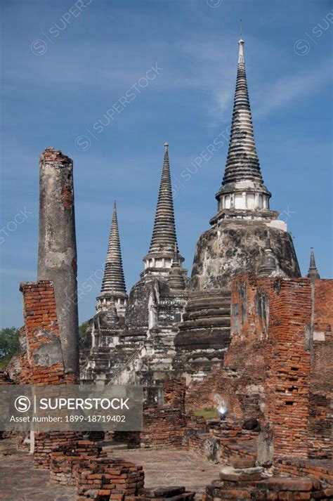 Ayutthaya historical park covers the ruins of the old city of Ayutthaya, central Thailand, which ...