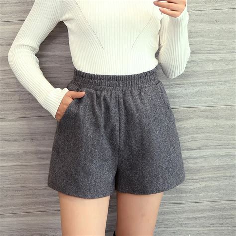 Эластичные шорты с высокой талией Зимние женские короткие базовые ...