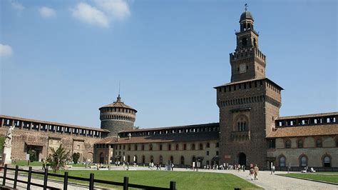 Imagens de Itália Castello Sforzesco em Milão O Leme Magazine