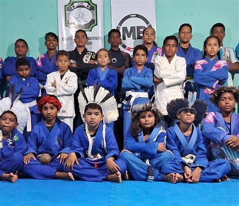 Atletas Ind Genas Participam De Competi O De Jiu Jitsu