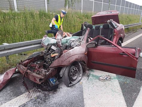 Wypadek śmiertelny na autostradzie A4 pod Tarnowem Osobówka zderzyła