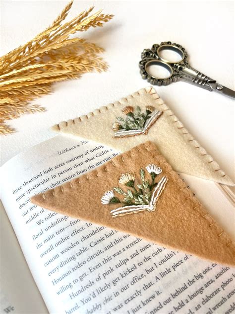 Biblio Blooms Corner Embroidery Bookmark Hand Embroidered Corner ...