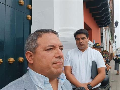 Concejo Municipal Ratifica Suspensi N De Condenado Alcalde Arturo