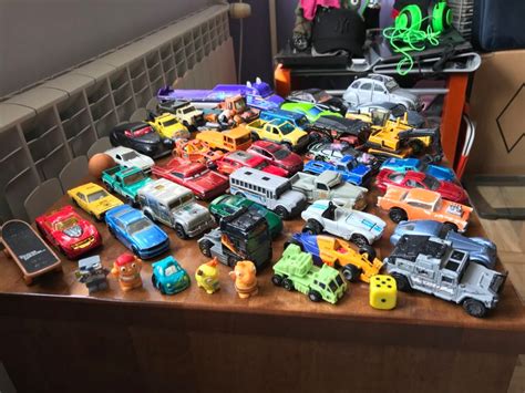 MATCHBOX HOT WHEELS DISNEY PIXAR SAMOCHODY RESORAK Oficjalne Archiwum Allegro