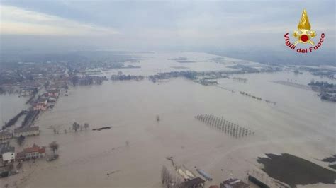 Maltempo Emilia Romagna Le Immagini Dall Alto Dell Esondazione Dell