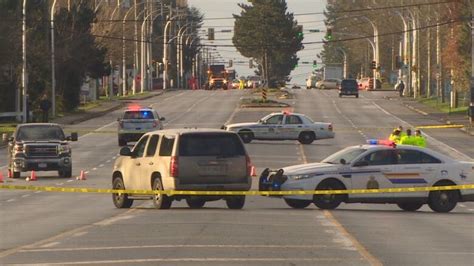 Surrey Pedestrian Killed In Hit And Run At King George Boulevard Cbc News